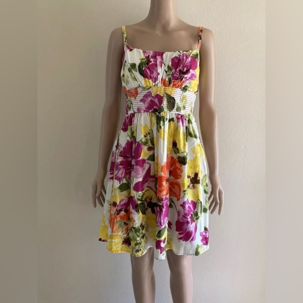 B Smart Knee Length, Adjustable Straps, built In Bra Floral Sundress, Size 6